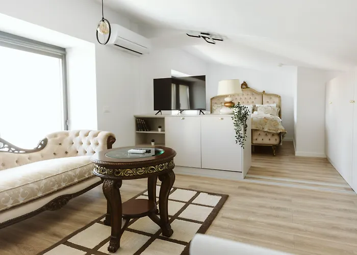 Apartment Dec