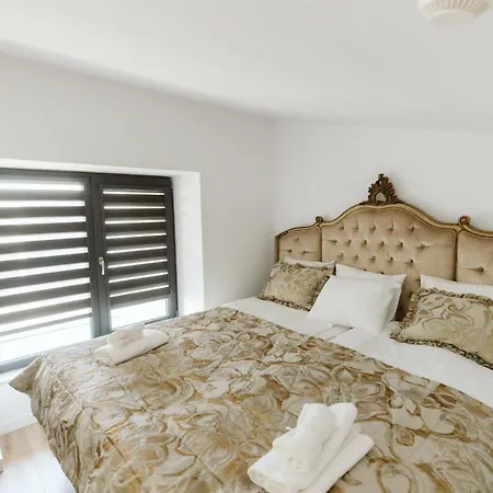 Dec Apartament